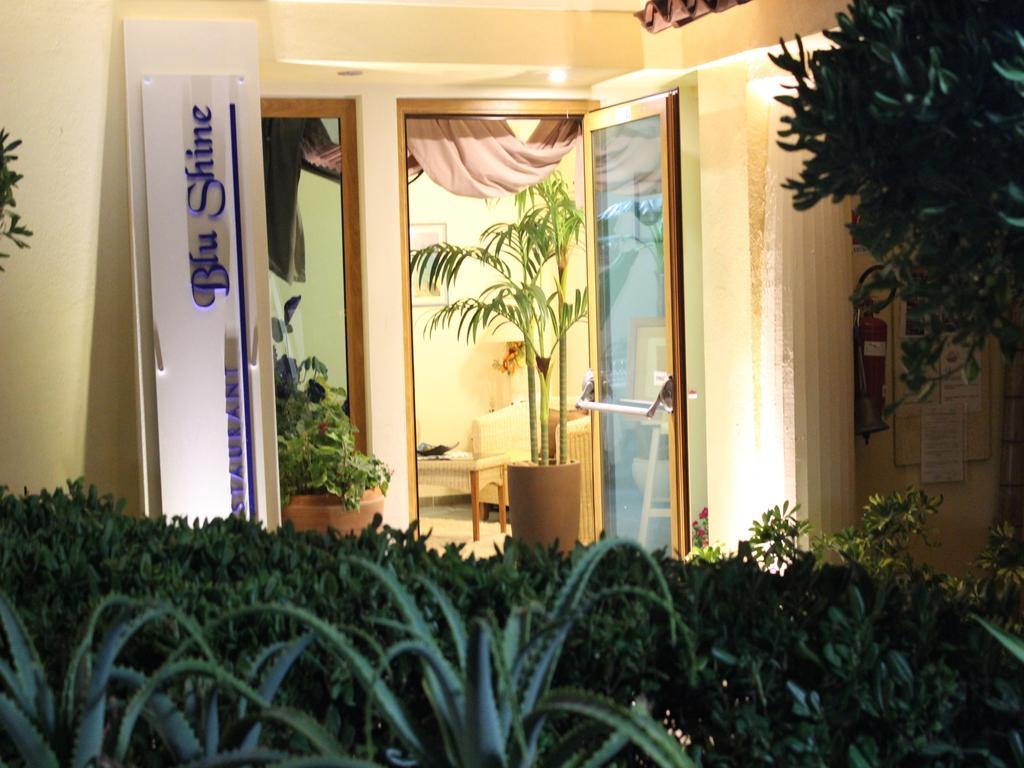 Blu Tropical Resort Zambrone Bagian luar foto