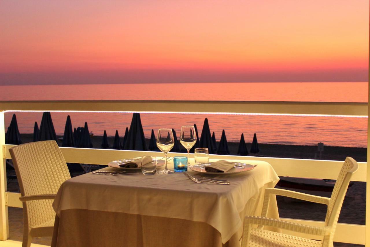Blu Tropical Resort Zambrone Bagian luar foto